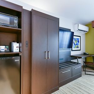 Standard King Room Bay View